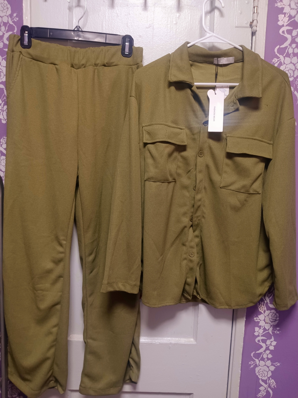 Olive Green Women’s Utility Jogger Set